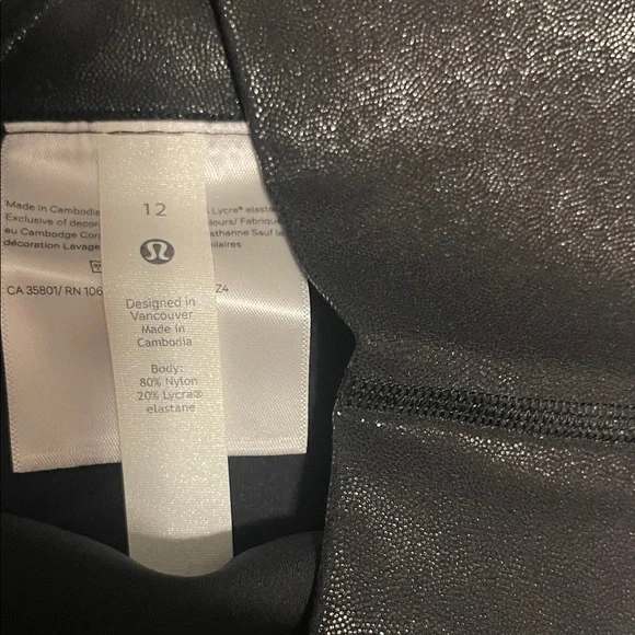 Black leggings - Picture 2 of 3